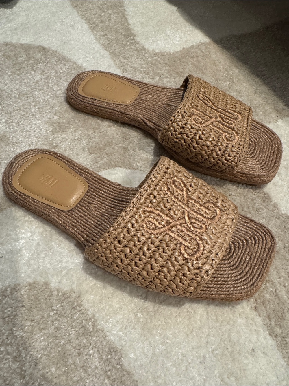 H&M Braided Slide Sandals in Tan size 37